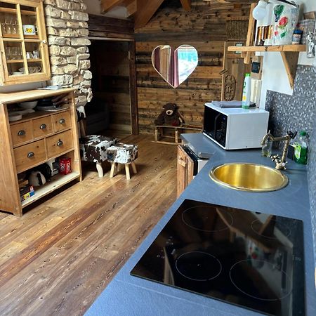 La Tana Dell'Orso Apartamento Campitello di Fassa Exterior foto