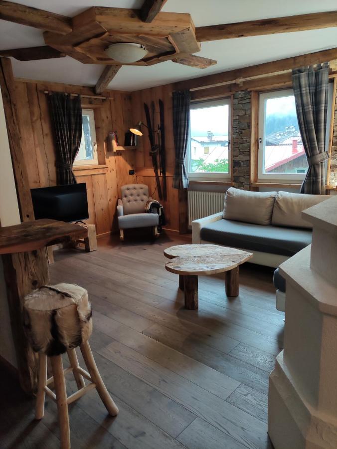 La Tana Dell'Orso Apartamento Campitello di Fassa Exterior foto