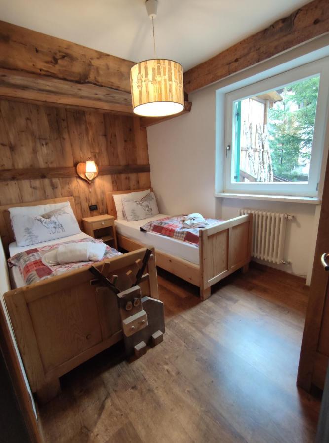 La Tana Dell'Orso Apartamento Campitello di Fassa Exterior foto