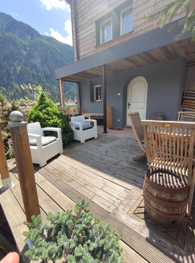 La Tana Dell'Orso Apartamento Campitello di Fassa Exterior foto