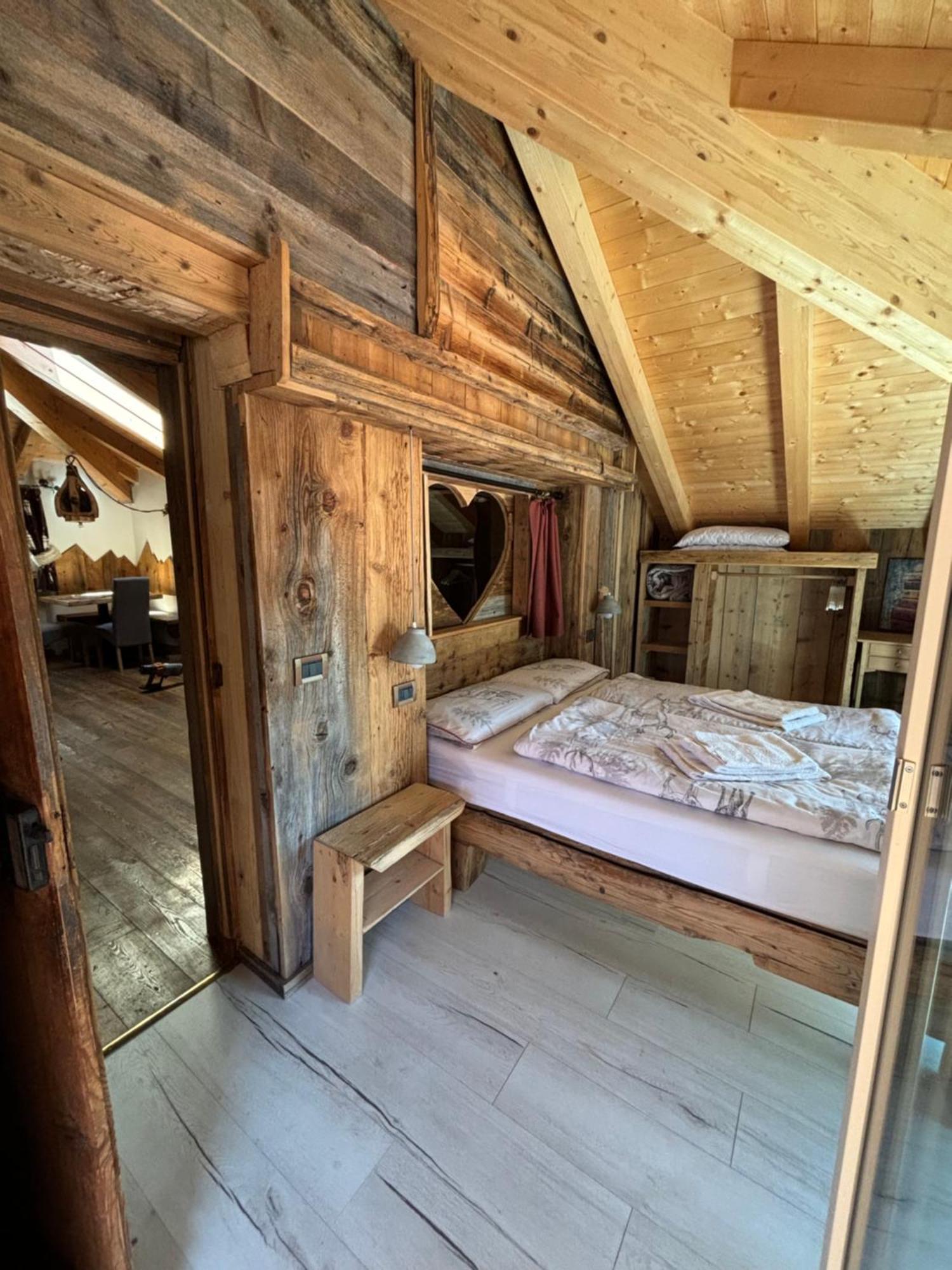 La Tana Dell'Orso Apartamento Campitello di Fassa Exterior foto