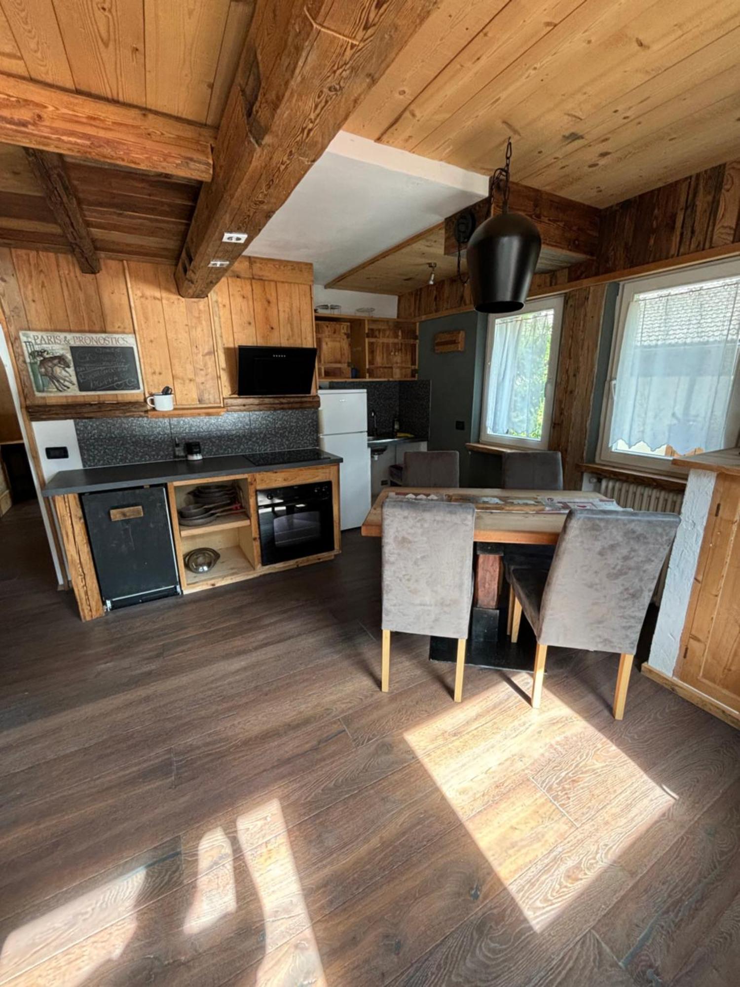 La Tana Dell'Orso Apartamento Campitello di Fassa Exterior foto